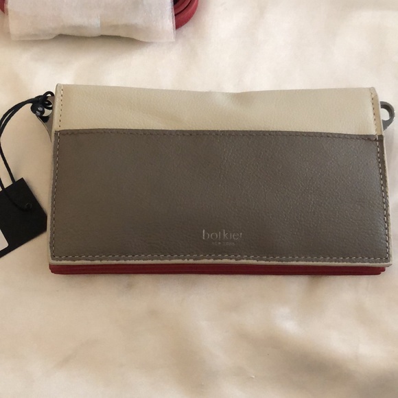 Botkier New York Cobble Hill Expandable Leather Crossbody Luscious Red Combo NWT - Picture 6 of 16